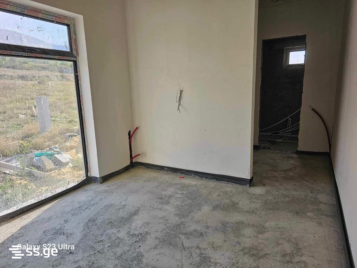 4 Room Private House For Sale view 9