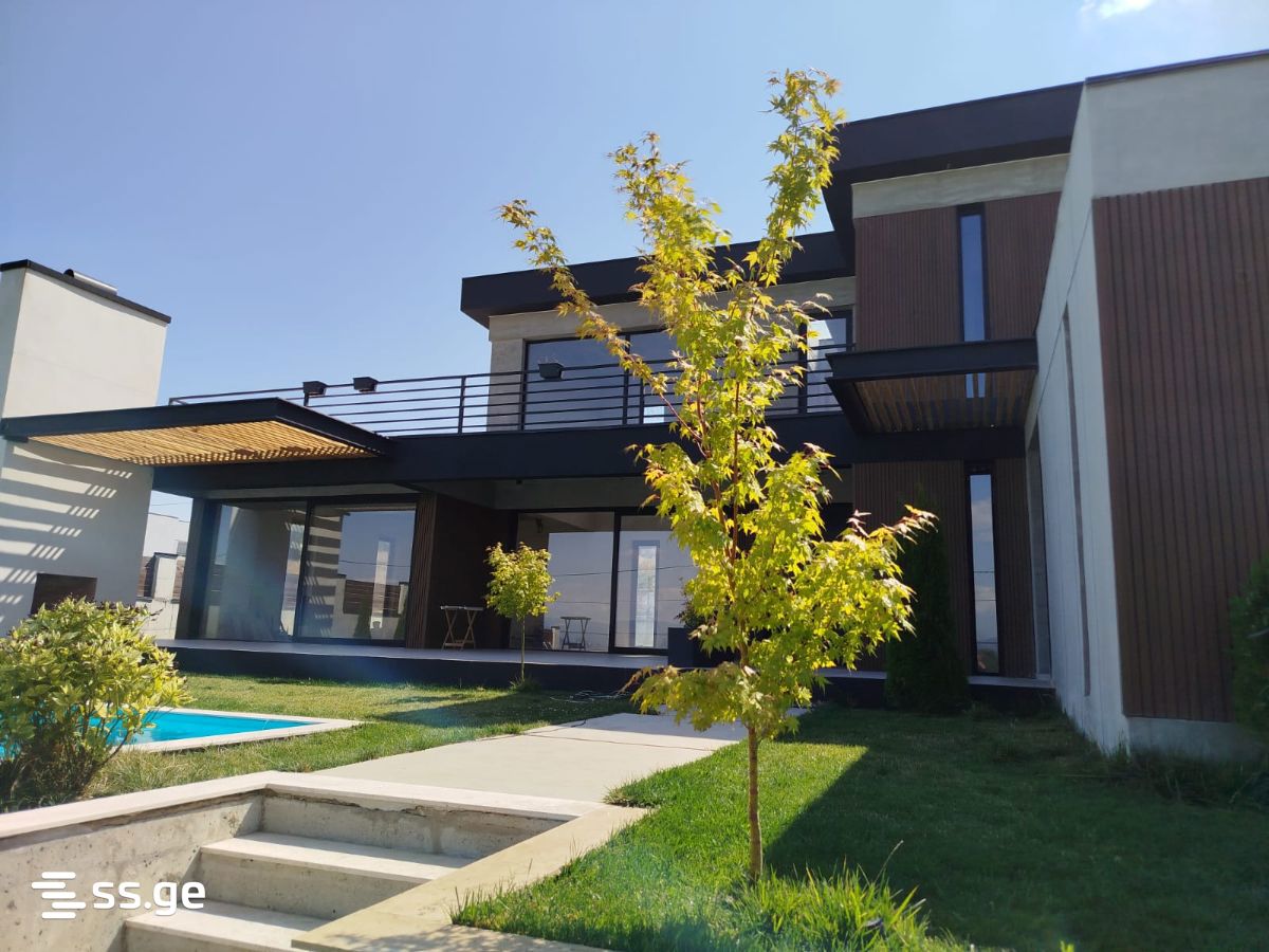 7 Room Summer Cottage For Sale view 4