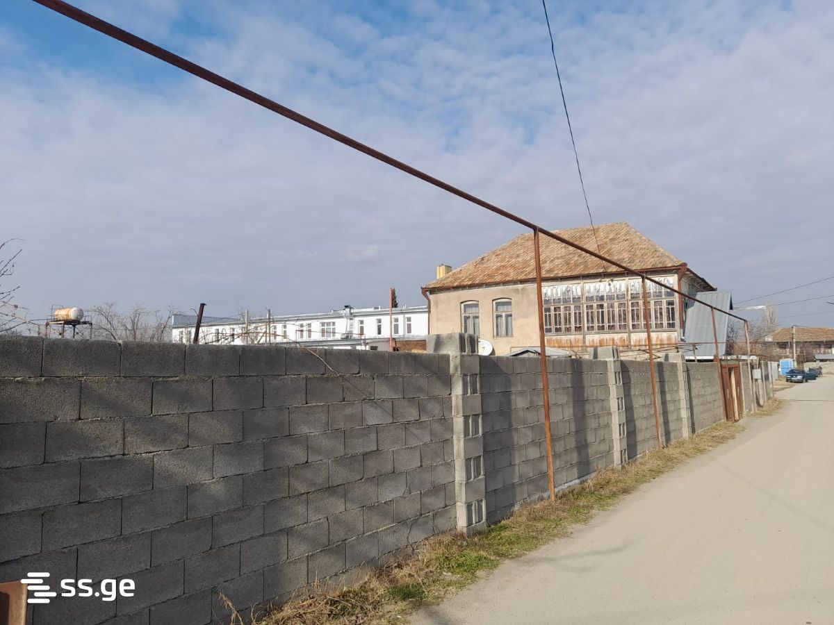 7 Room Private House For Sale view 1