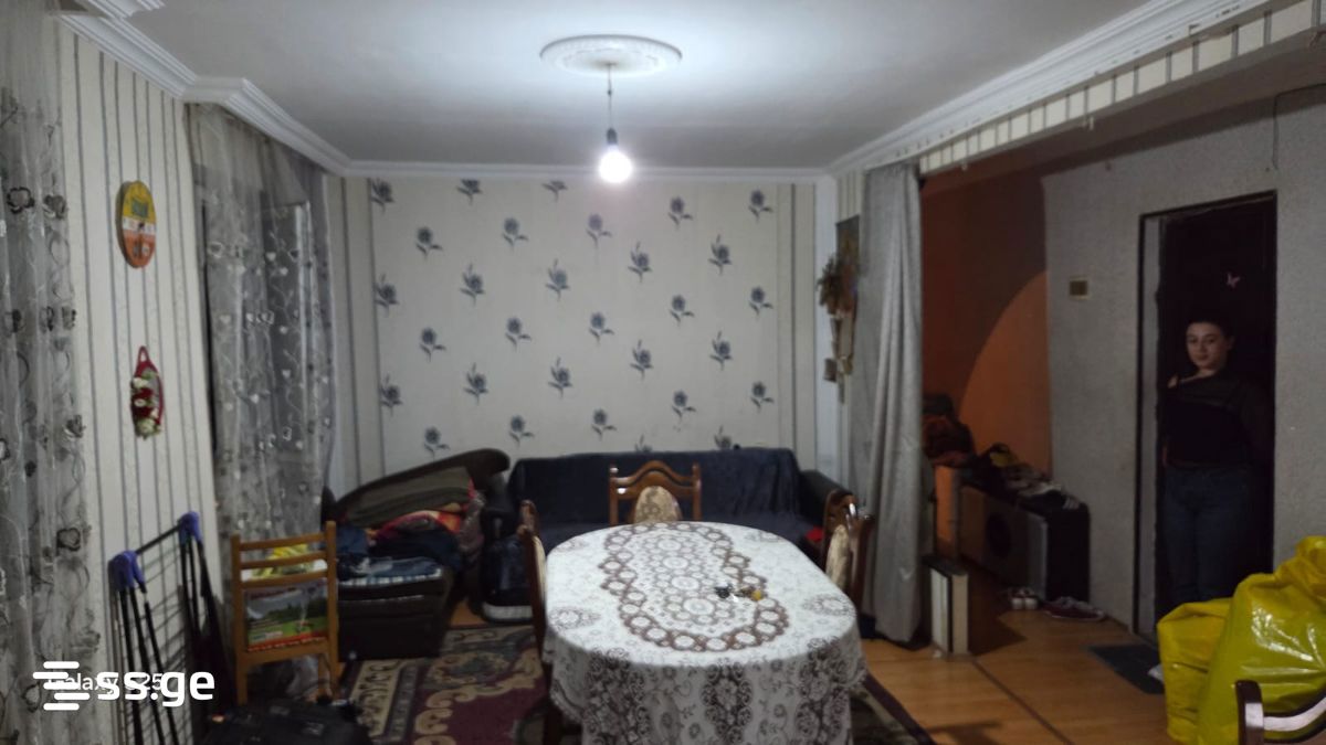 3 Room Flat For Sale view 1