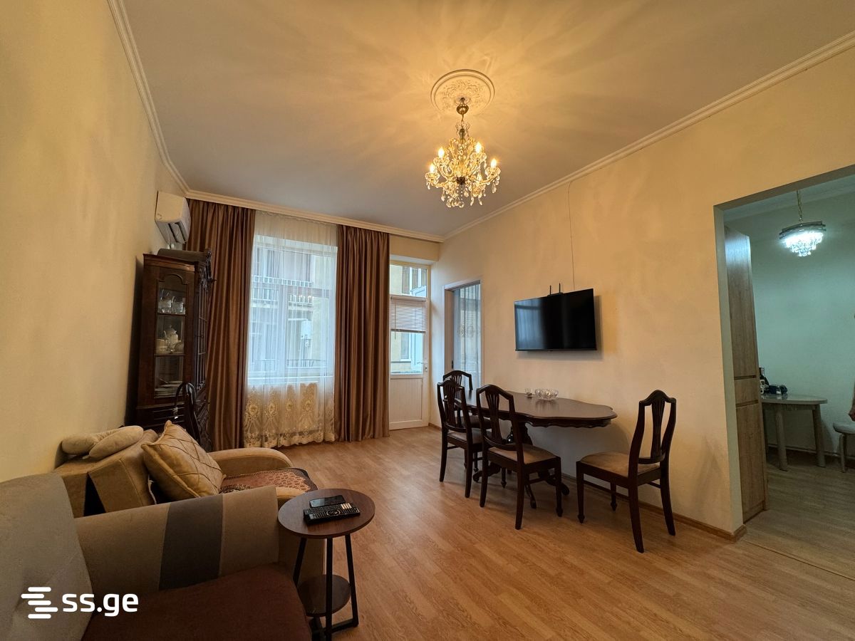 3 Room Flat For Sale view 2