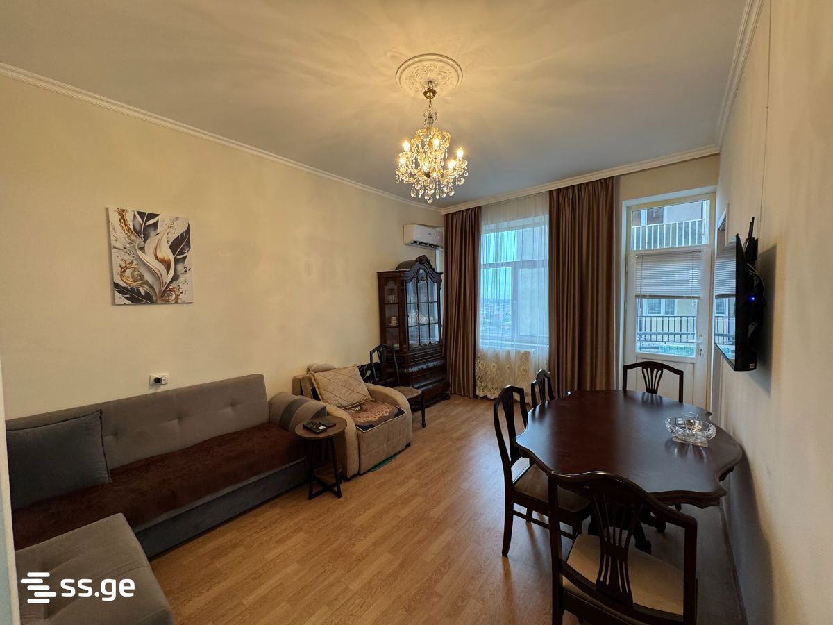3 Room Flat For Sale view 1