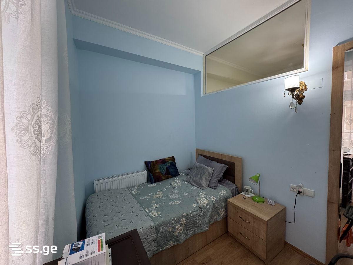 3 Room Flat For Sale view 4