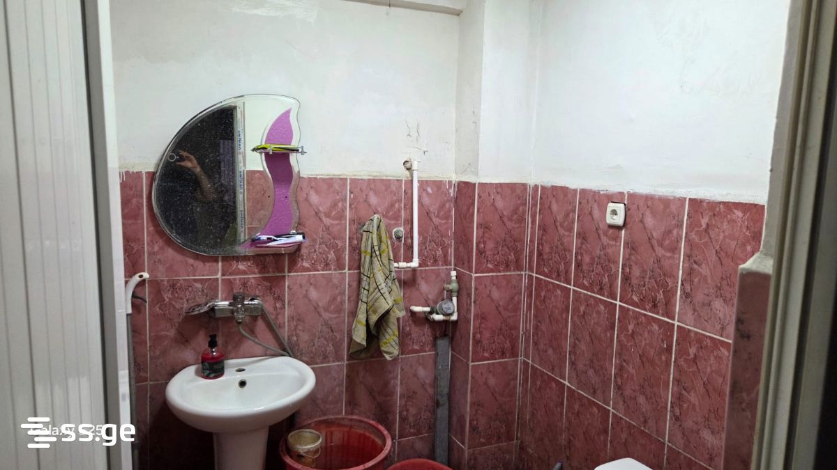 3 Room Flat For Sale view 5