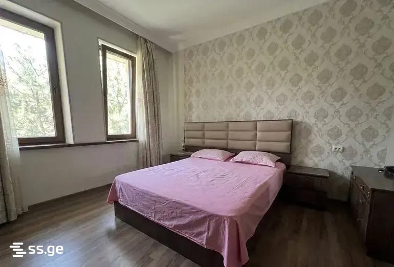 10 Room Private House For Sale view 5