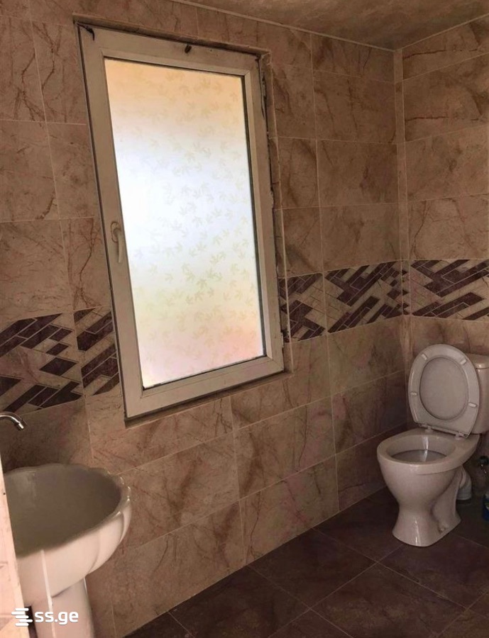 5 Room Private House For Sale view 4