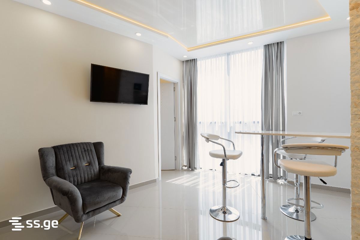 2 Room Apartment For Rent Khimshiashvilis Ubani, In Batumi view 12