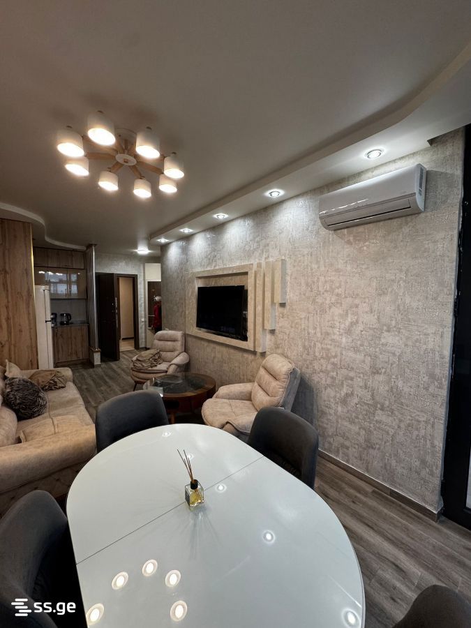 2 Room Apartment For Rent Khimshiashvilis Ubani, In Batumi view 9