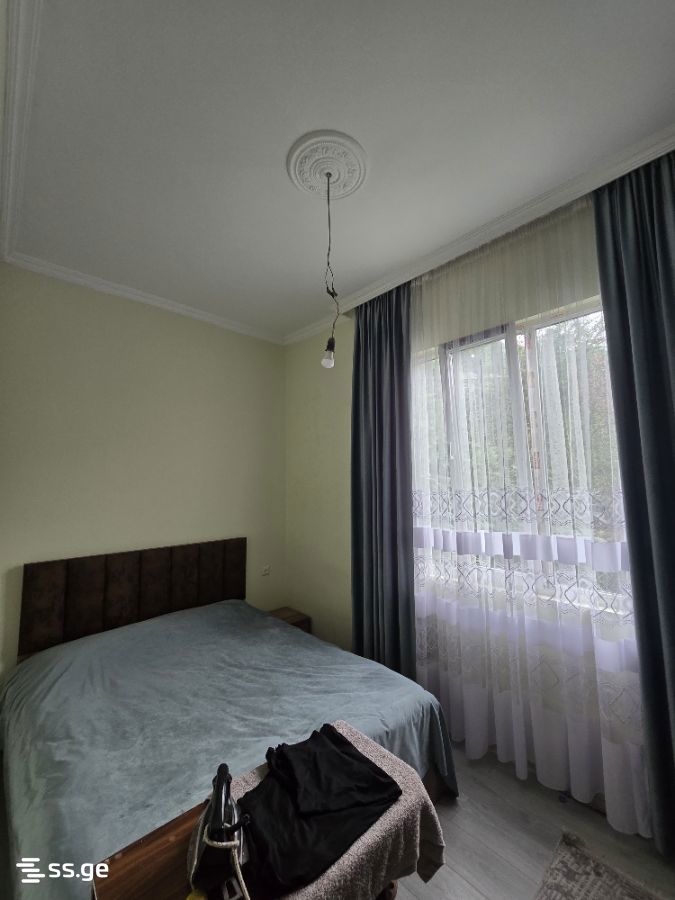 8 Room Private House For Sale view 5