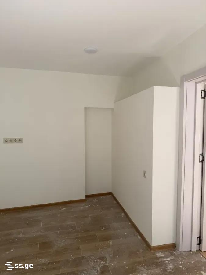 2 Room Private House For Sale view 6