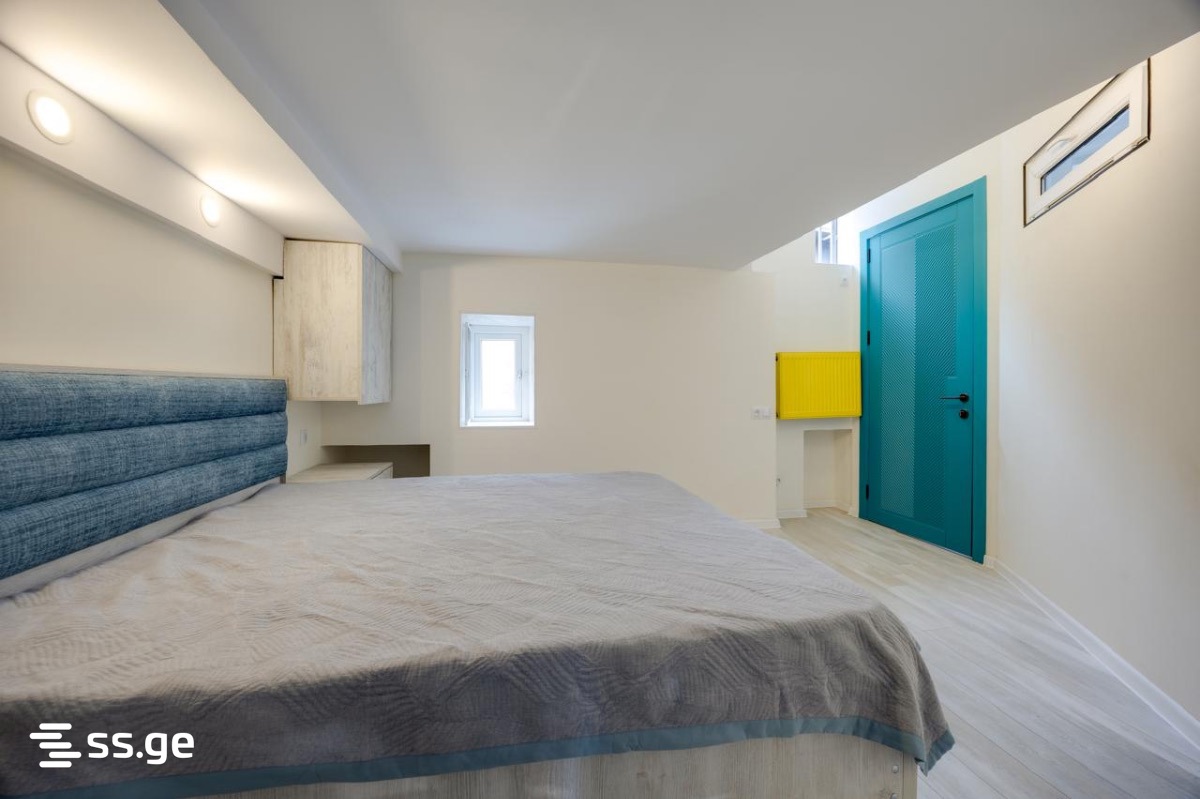 2 Room Flat Daily Rent. Sololaki view 2