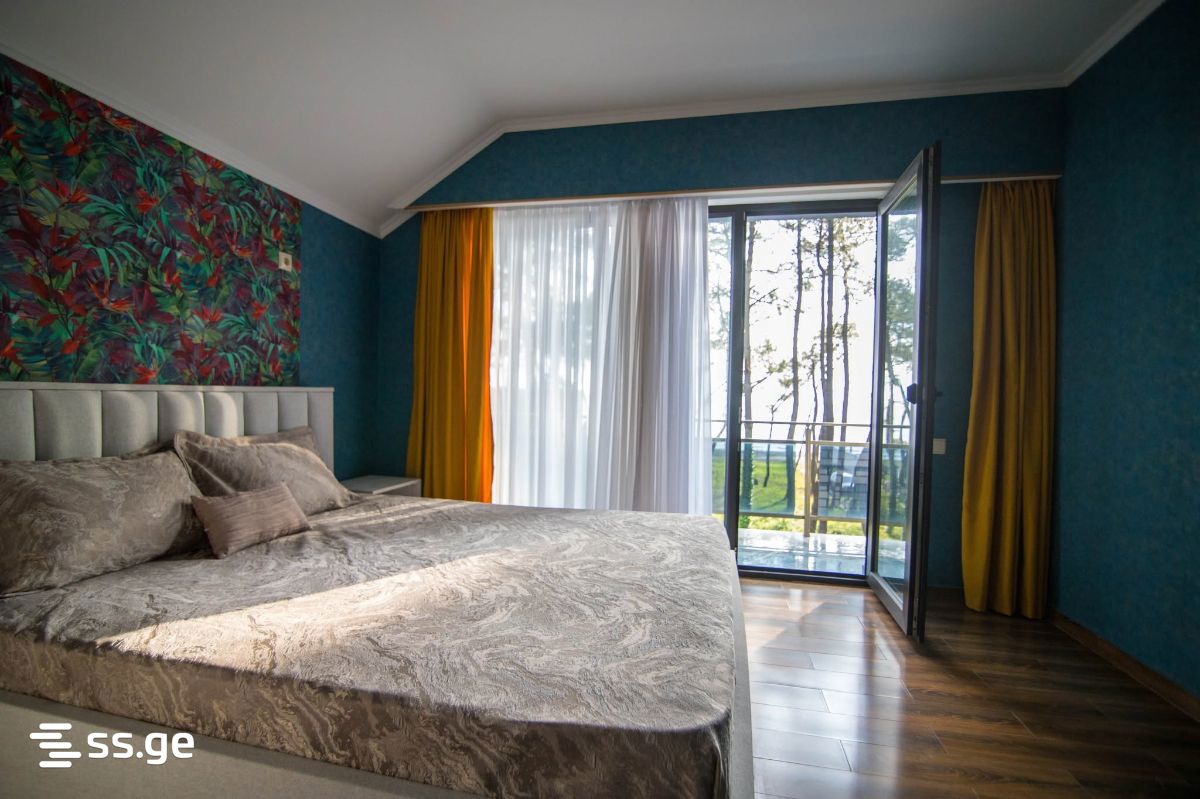 8 Room Hotel For Sale view 3
