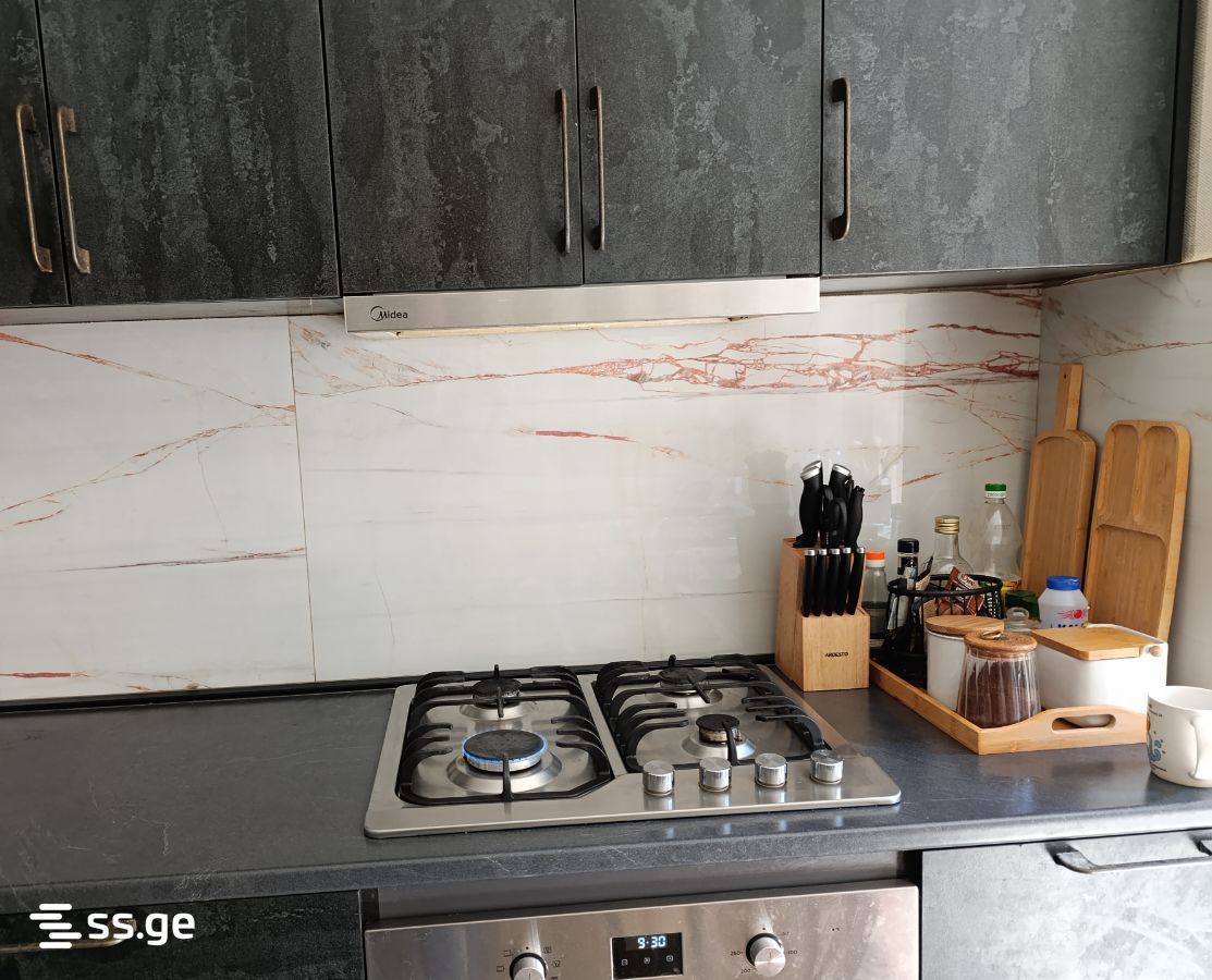 2 Room Flat For Rent. Borjomi view 4