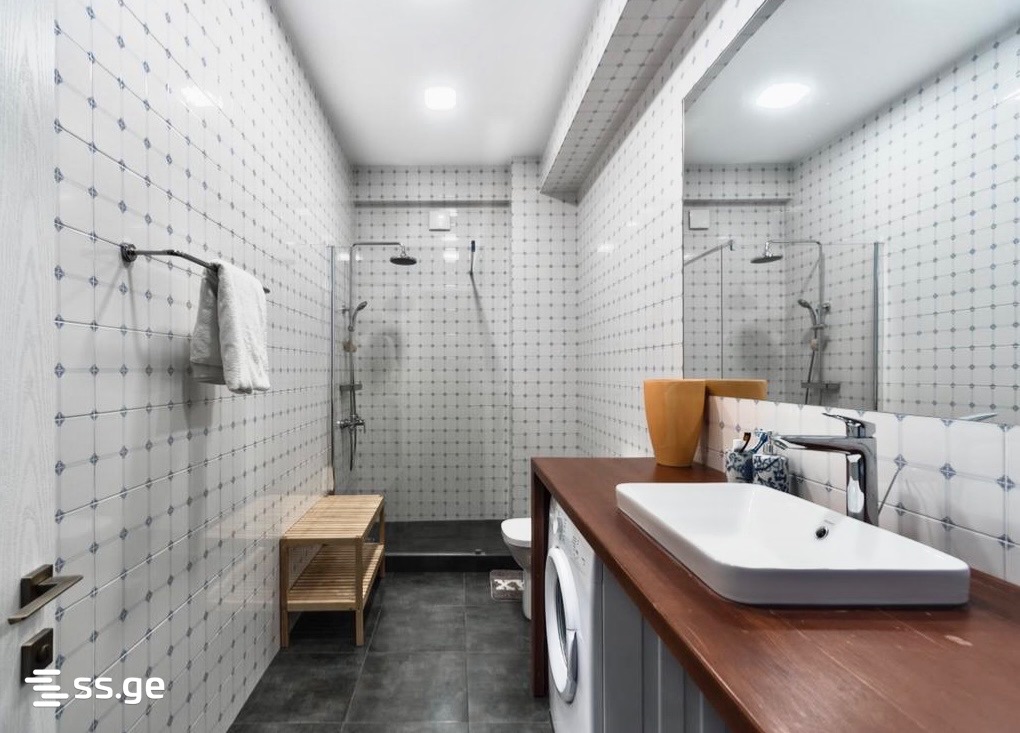 4 Room Apartment For Rent In Old Batumi District, In Batumi view 21