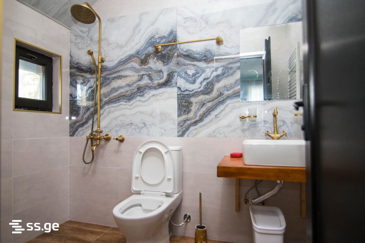 8 Room Hotel For Sale view 14