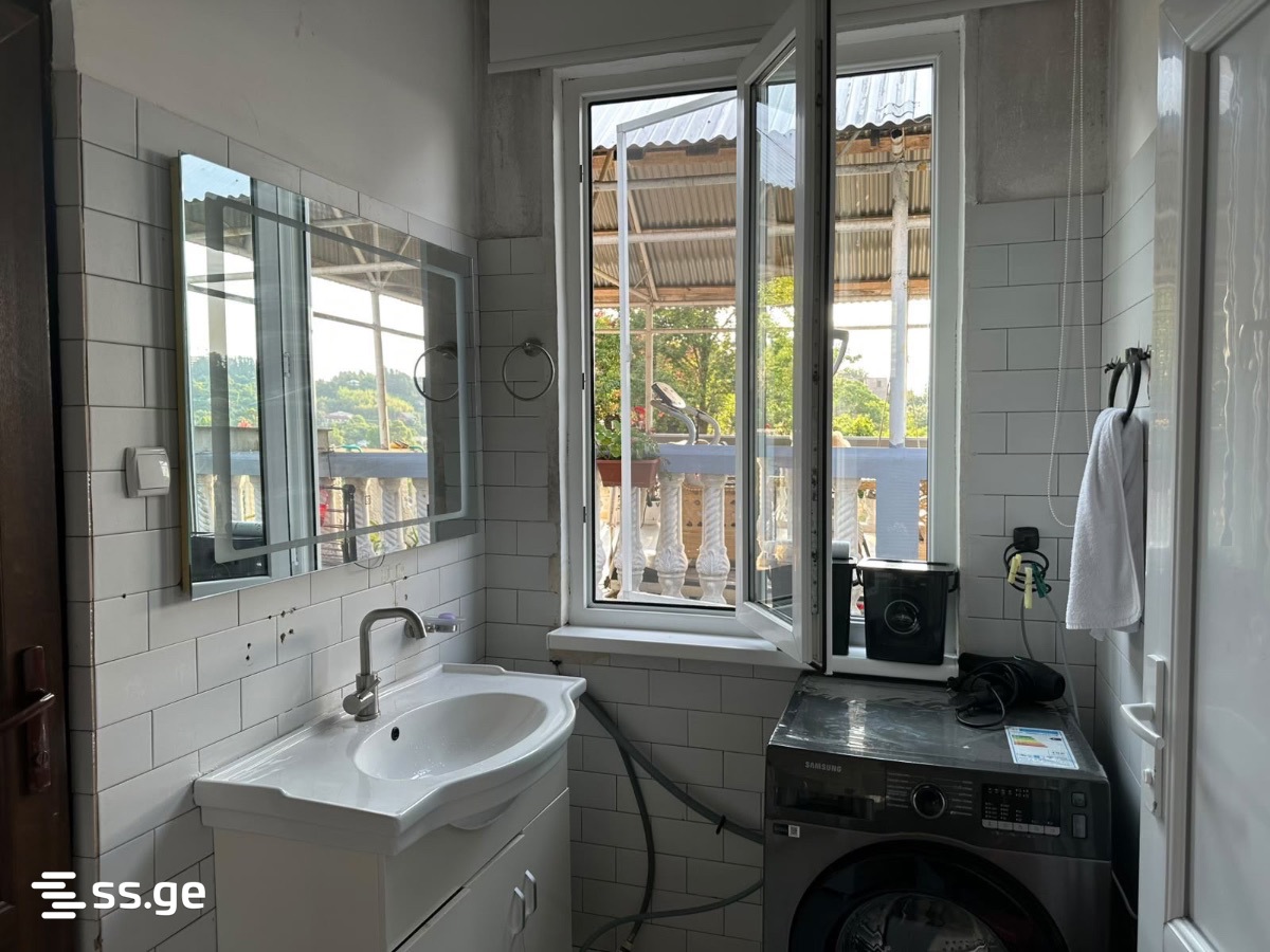5 Room Private House For Sale view 9