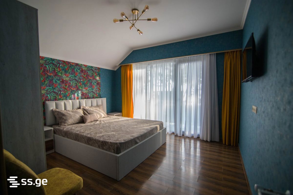 8 Room Hotel For Sale view 13