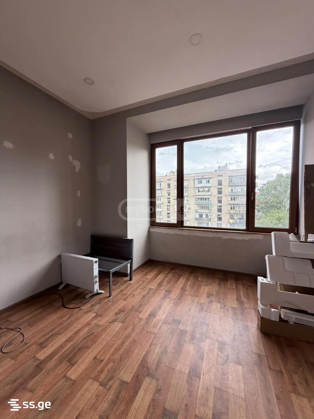 10 Room Hotel For Sale view 4