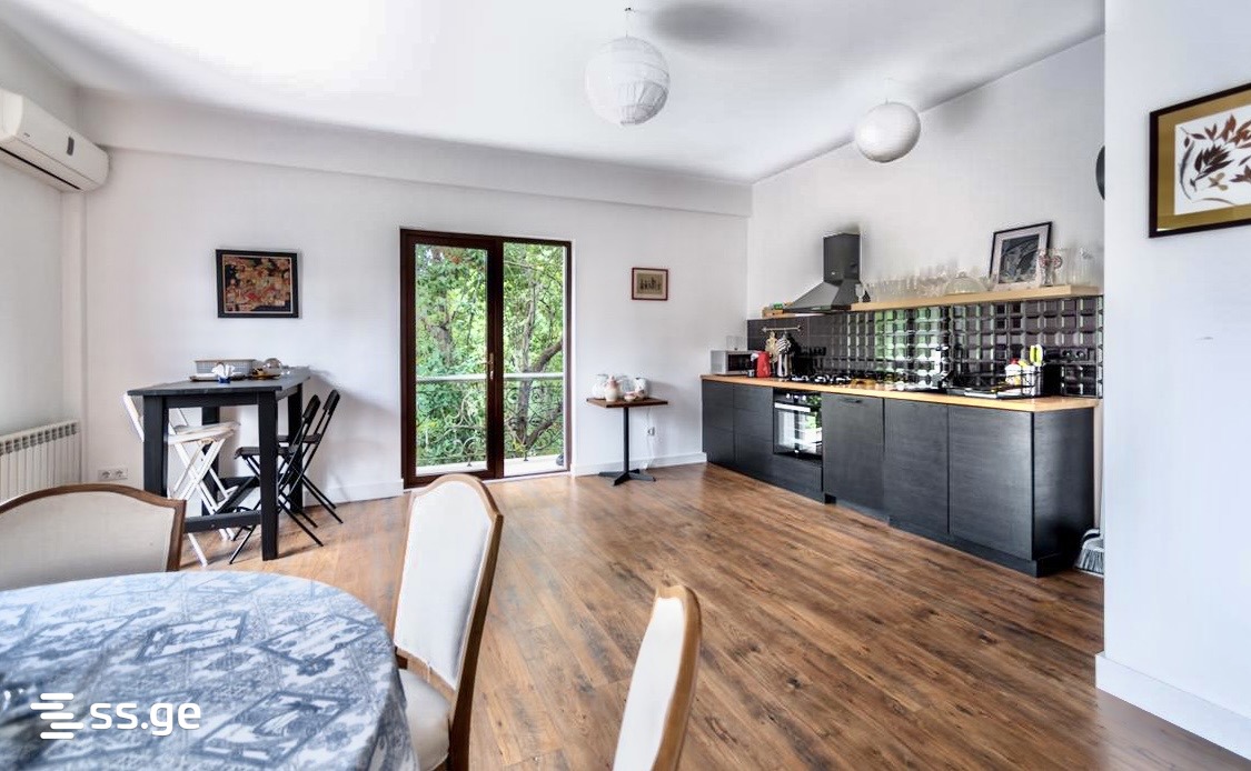 4 Room Apartment For Rent In Old Batumi District, In Batumi view 17