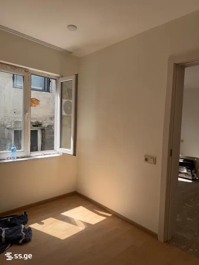 2 Room Private House For Sale view 9