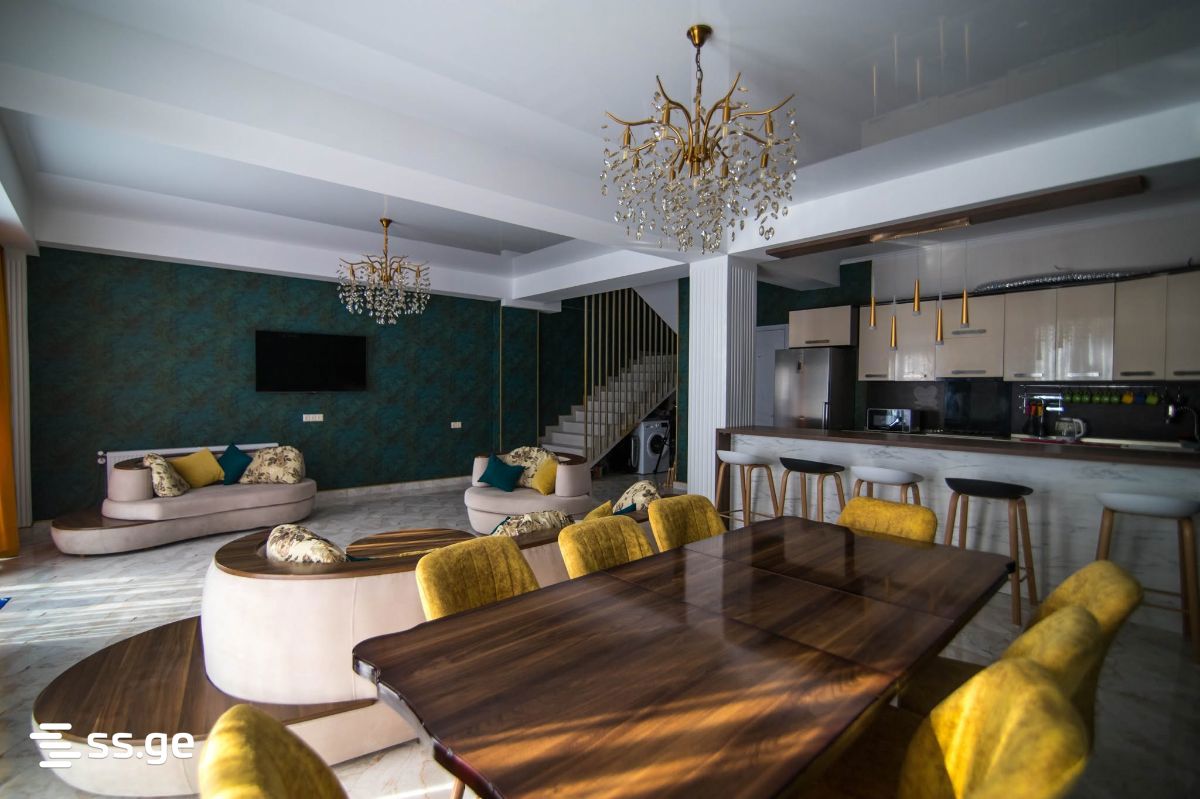 8 Room Hotel For Sale view 10