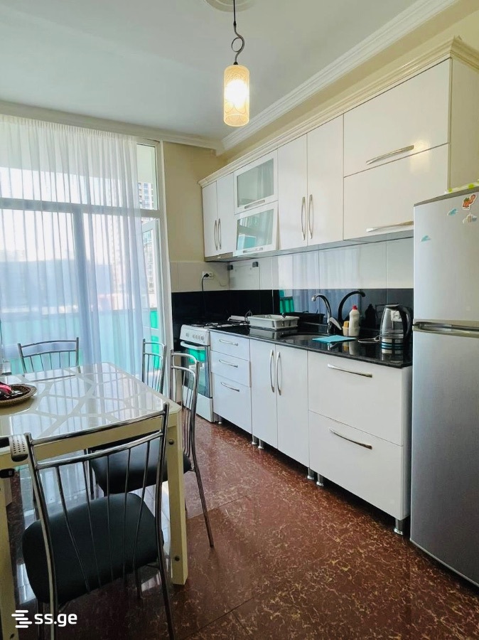 4-Room Apartment For Rent In Batumi, Alexandre Akhmeteli St, 3 view 17