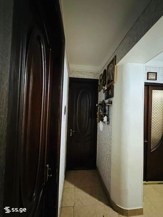 3 Room Flat For Sale view 2