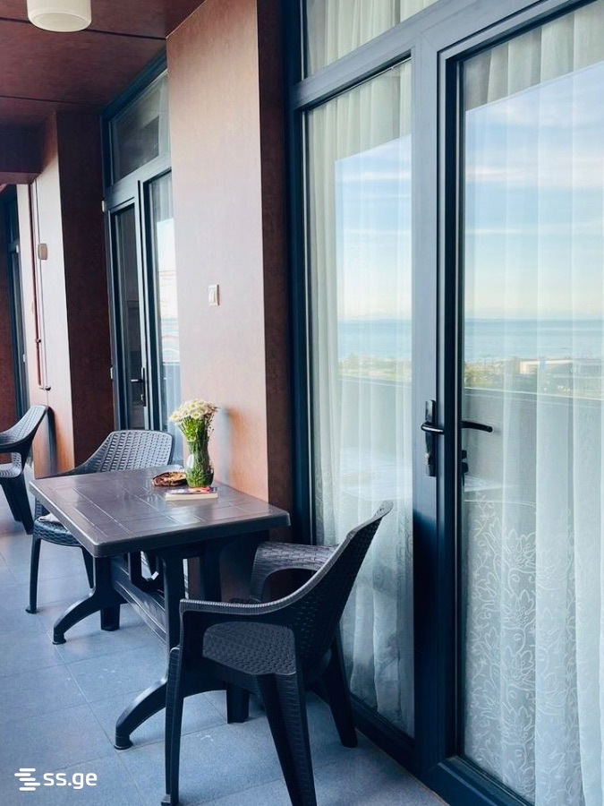 4-Room Apartment For Rent In Batumi, Alexandre Akhmeteli St, 3 view 23