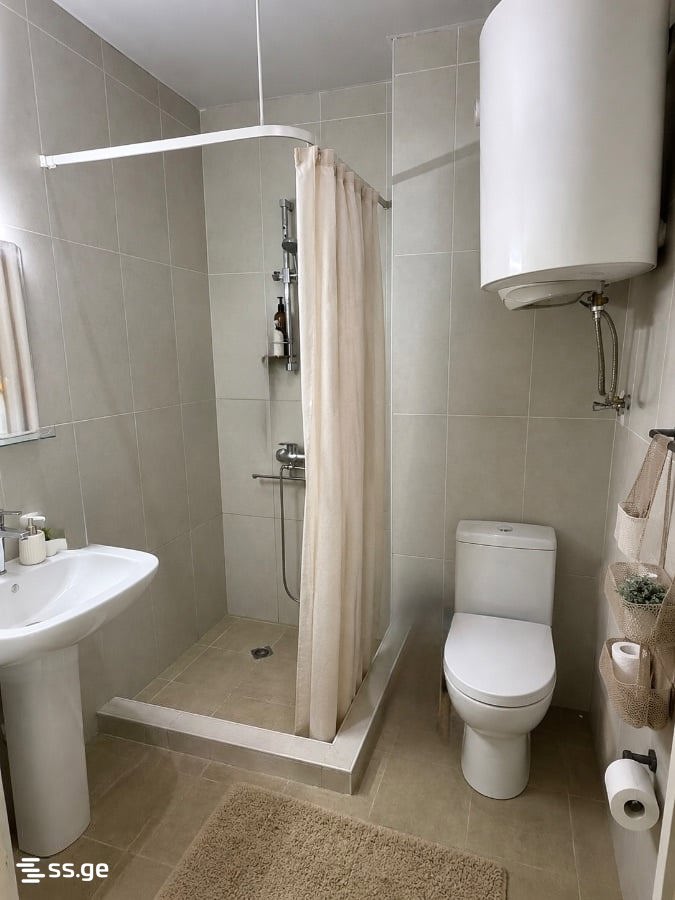 2-Room Apartment For Rent In Batumi, Sherif Khimshiashvili St, 4 view 11