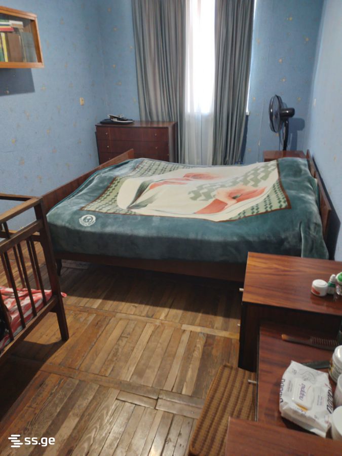 3 Room Flat For Sale view 3