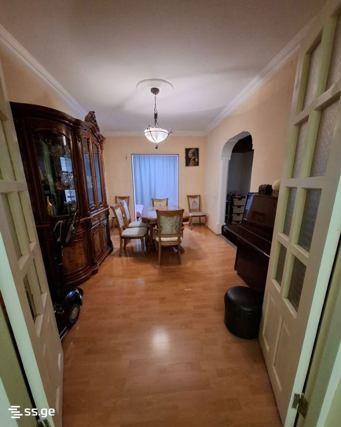 4 Room Flat For Sale view 2