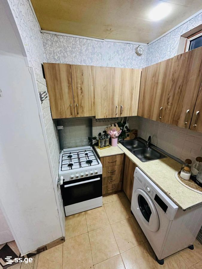 3 Room Flat For Sale view 9