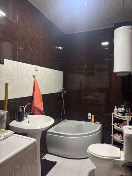 3-Zimmer-Wohnung, Zemo Chugureti