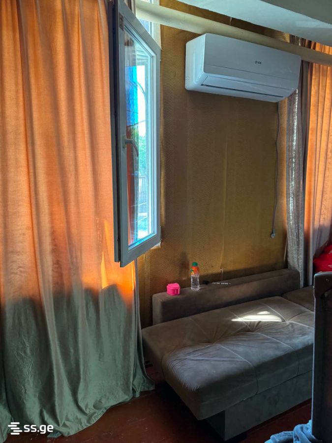 2 Room Flat For Sale view 3