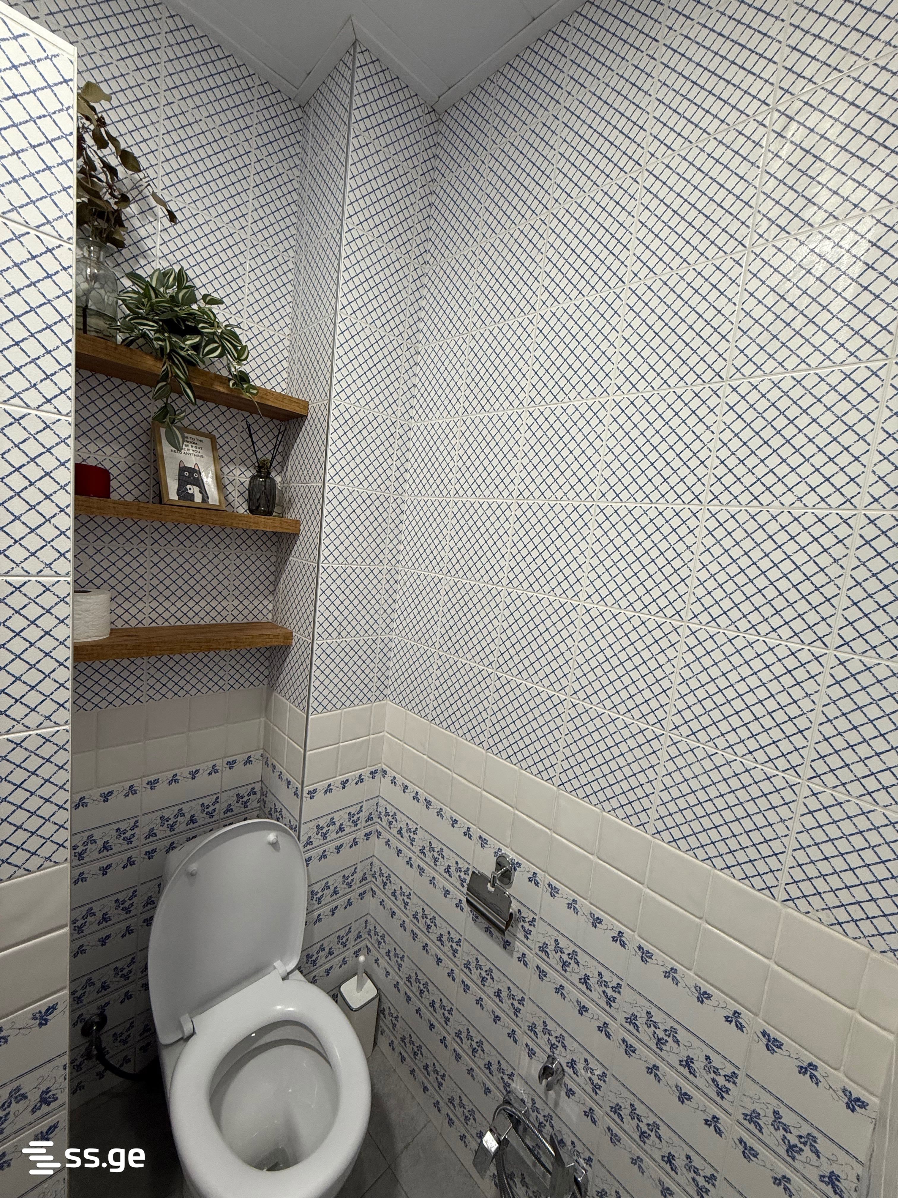 2-Room Apartment For Rent In Batumi, David Kldiashvili St, 16 view 31