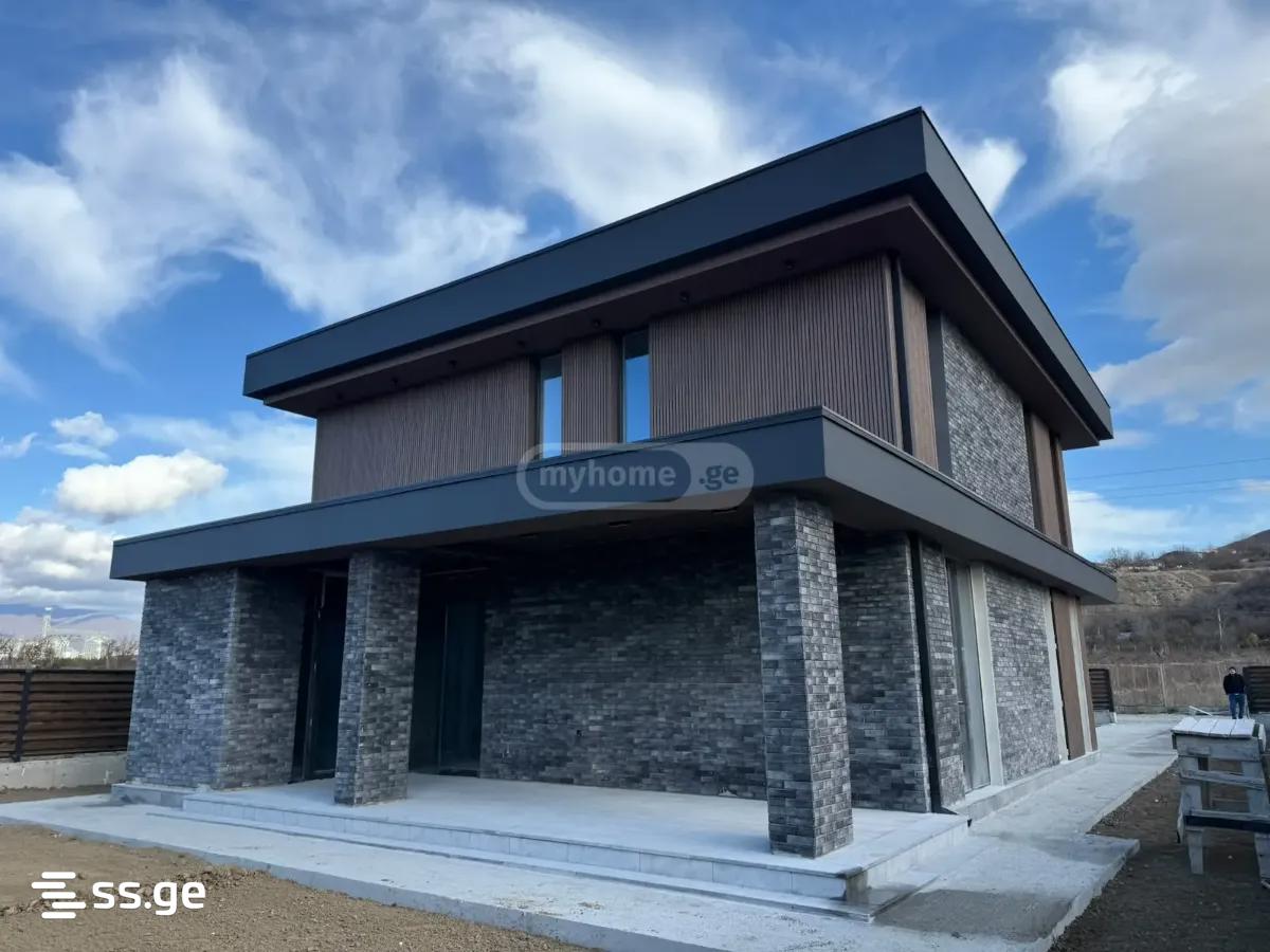 5 Room Private House For Sale view 8