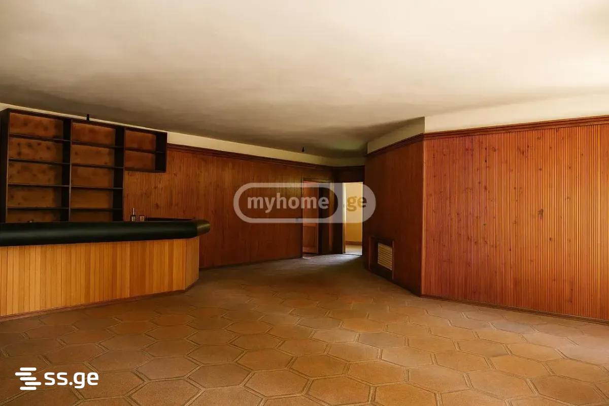 10 Room Private House For Sale view 8