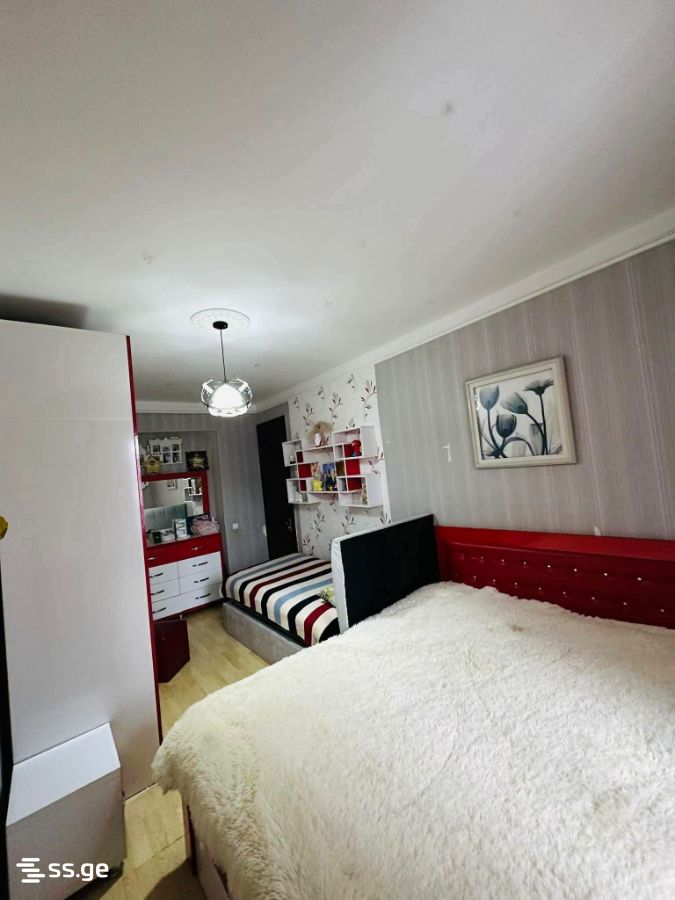 3 Room Flat For Sale view 1