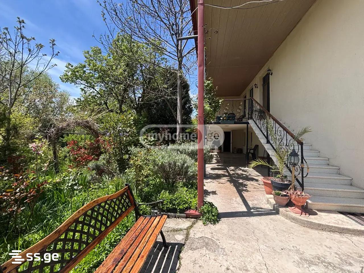 7 Room Summer Cottage For Sale view 3