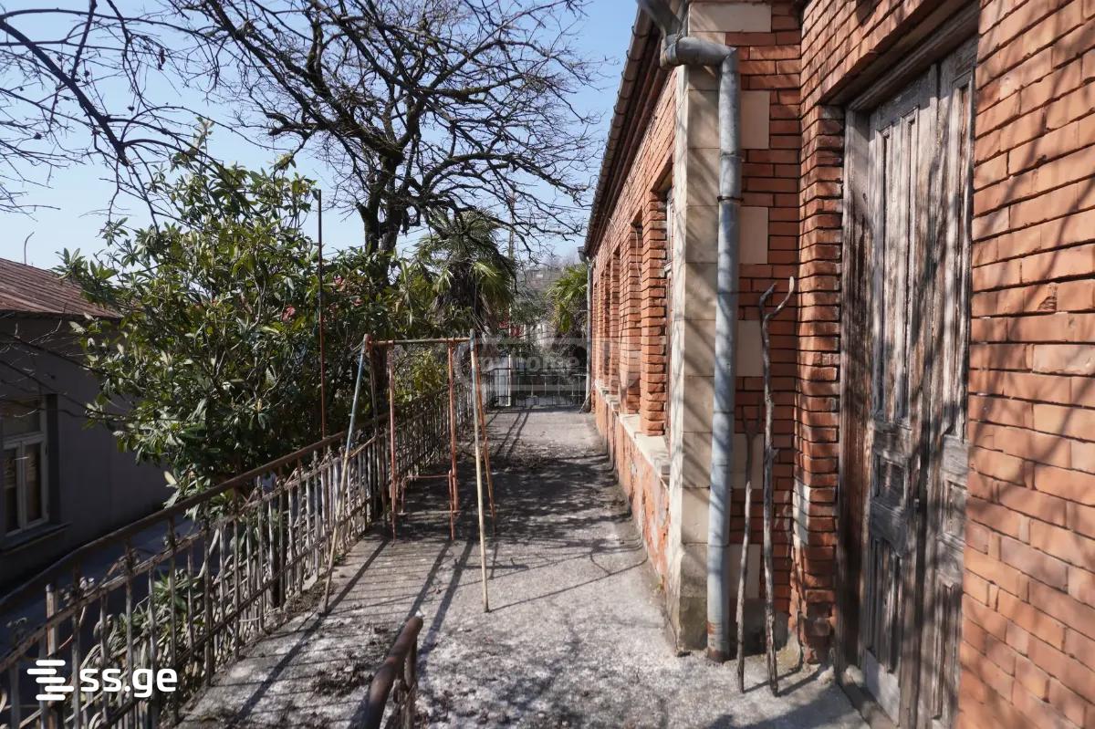 5 Room Private House For Sale view 2