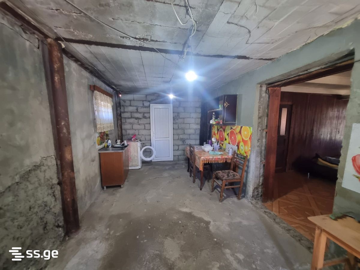 5 Room Private House For Rent. Poti view 9