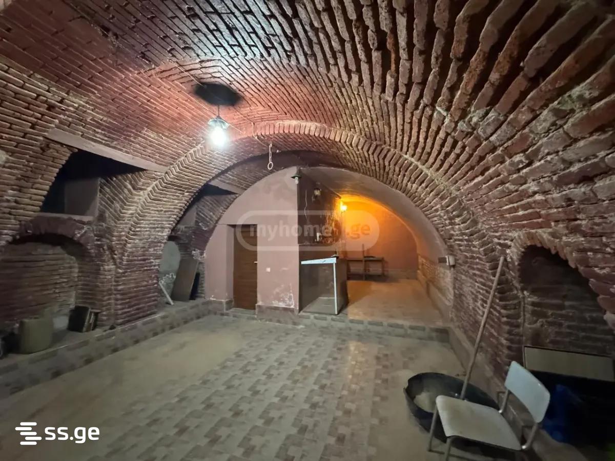 Commercial Space For Sale. Chugureti view 3