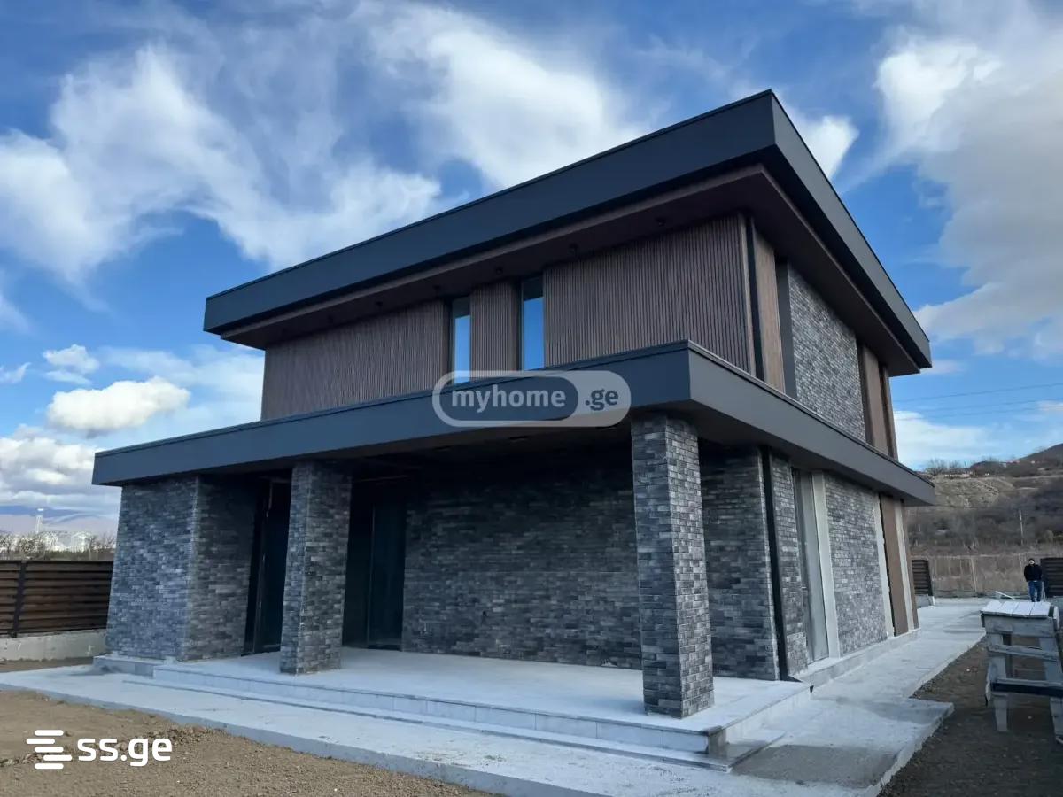 5 Room Private House For Sale view 8