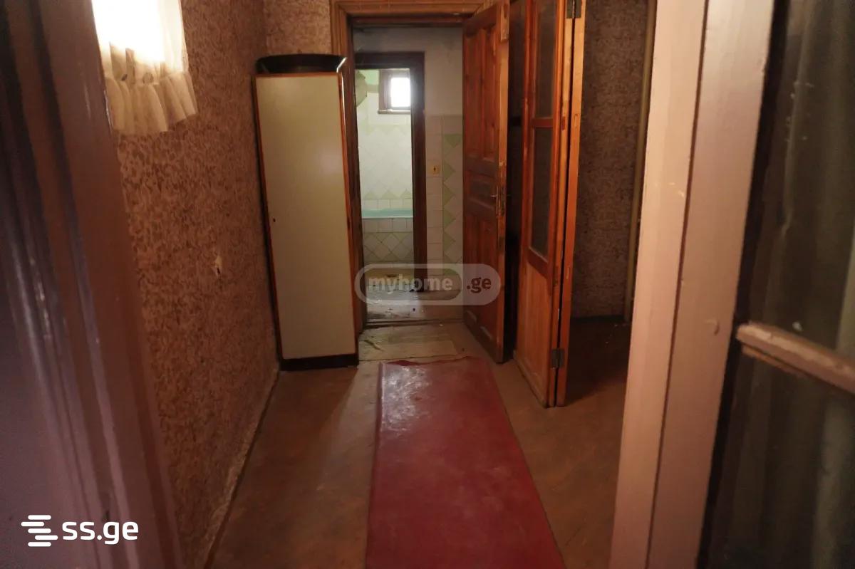 5 Room Private House For Sale view 1
