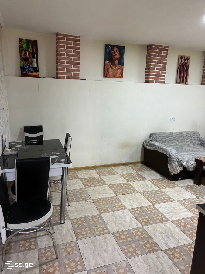 3 Room Private House For Sale view 2