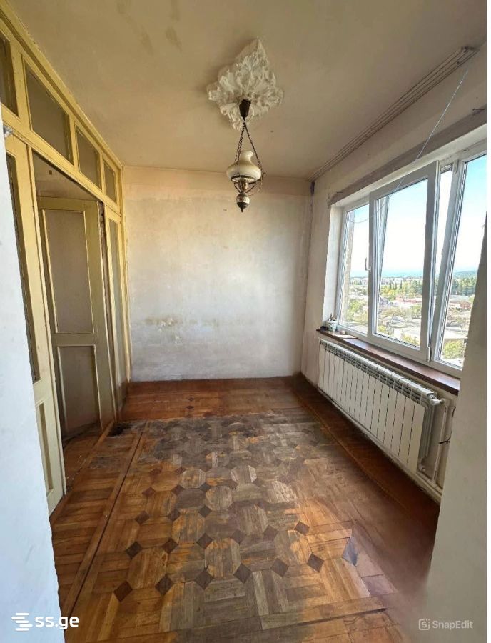 4 Room Flat For Sale view 1