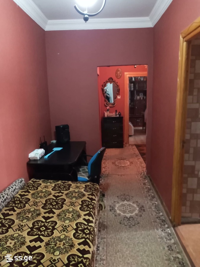 Продажа 5-комната Квартира view 2