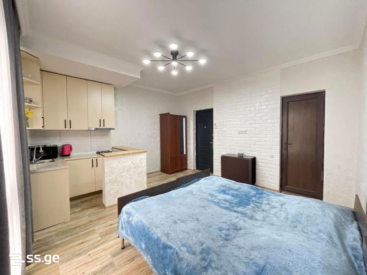1 Room Summer Cottage Daily Rent. Chaqvi view 1