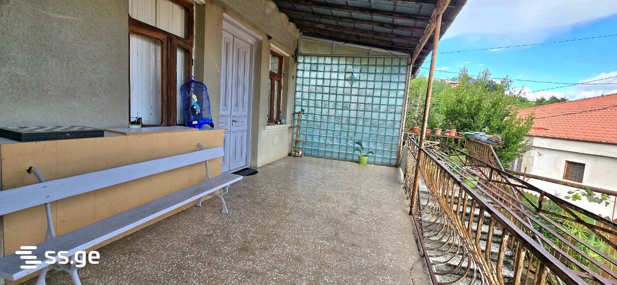 8 Room Private House For Sale view 15