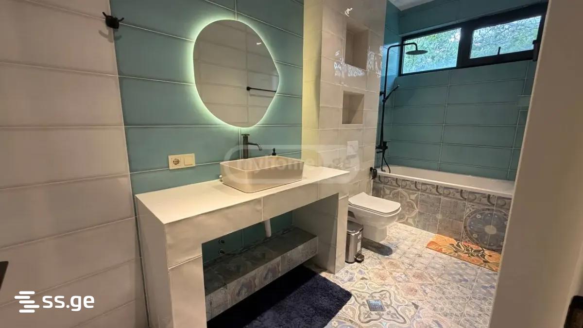 7 Room Private House For Sale view 12